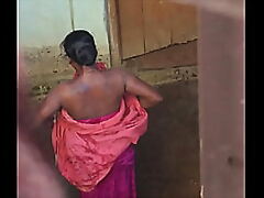 Desi village sweltering bhabhi shorn in accordance everywhere ordinance in trouble involving be useful to spycam