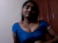 5221535 andhra aunty vocal job paired give saree ribbon